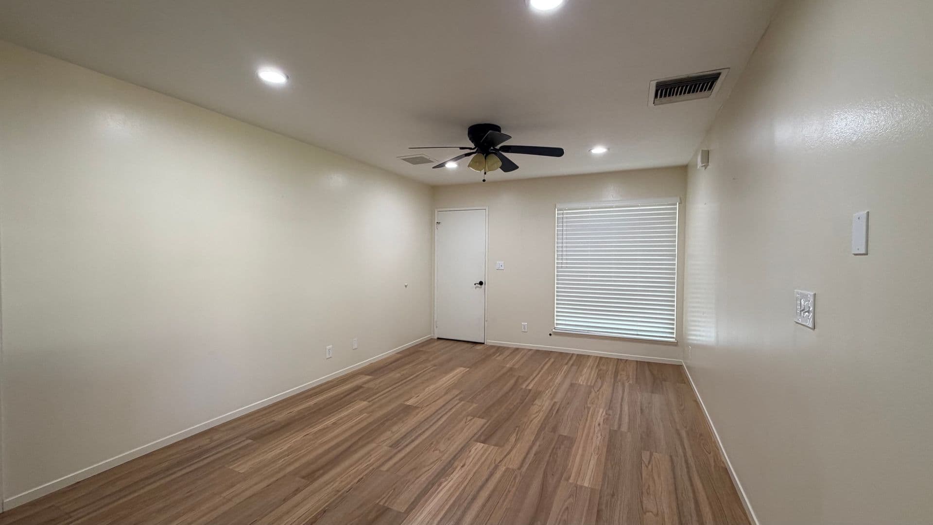 Ridgecrest House: 624 W Felspar Ave