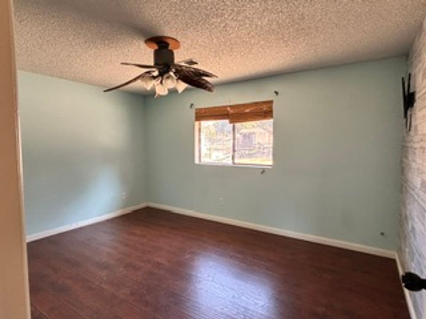 Tehachapi House: 17861 Tanforan Drive