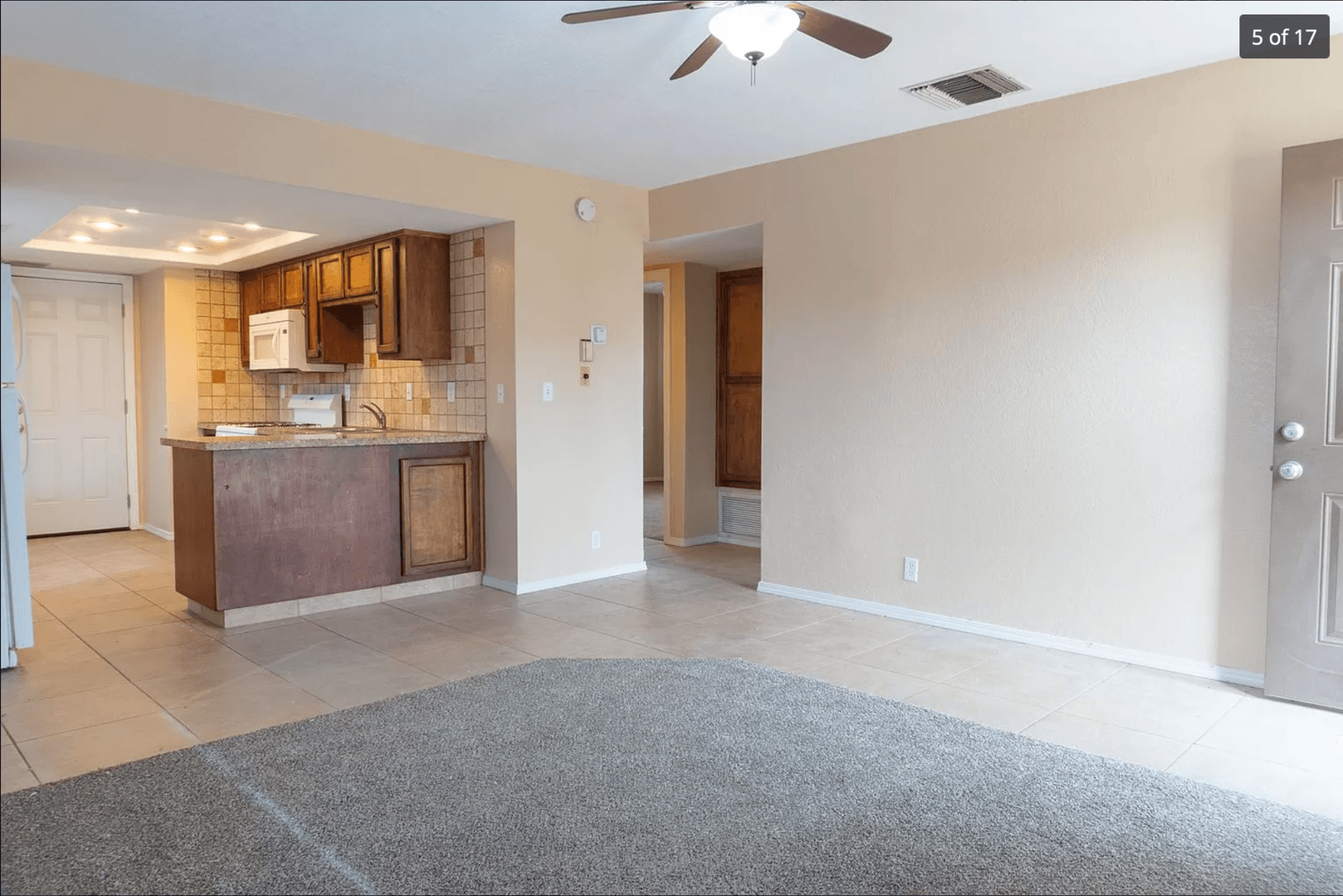 Ridgecrest Apartment: 424 W Robertson Rd