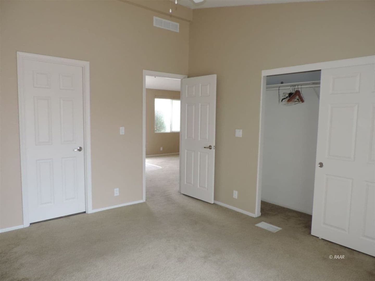 Ridgecrest Apartment: 214 W Upjohn Ave