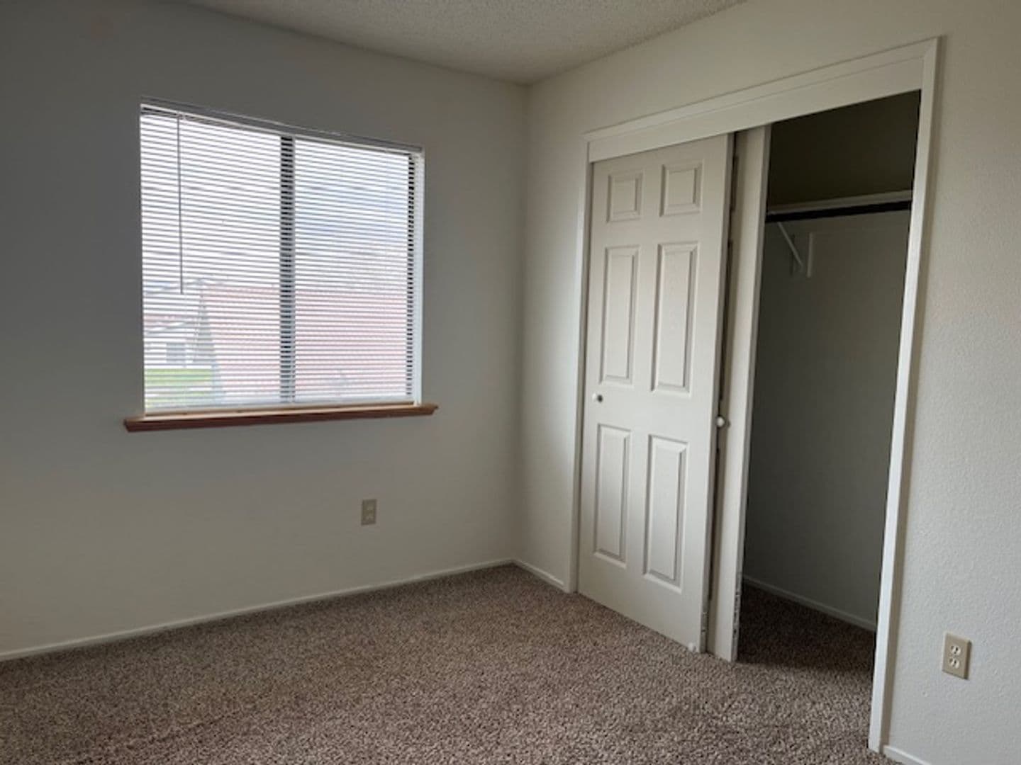 Tehachapi Apartment: 21204 Madre Street
