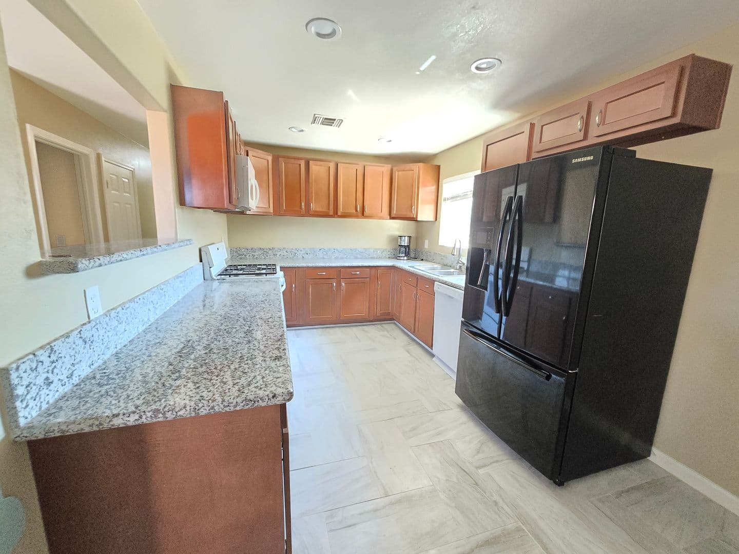 Ridgecrest House: 633 W Ward Ave