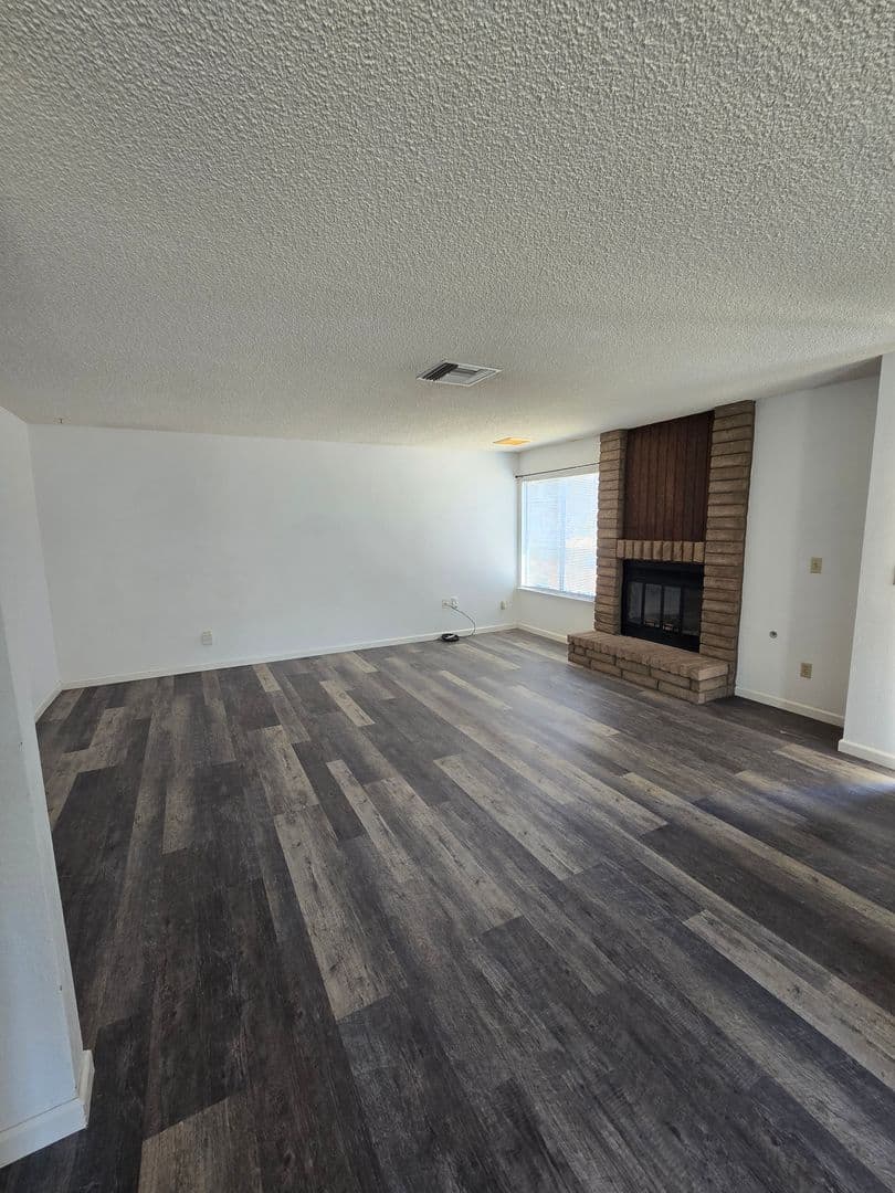 Ridgecrest House: 932 Kinnett Ave
