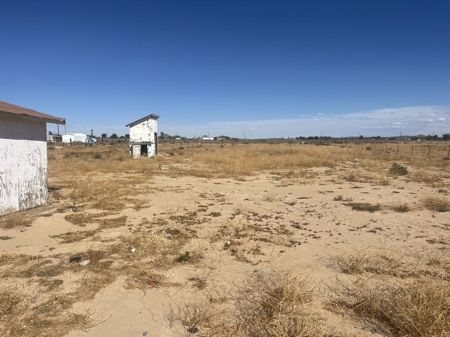Mojave House: 10348 Lone Butte Rd