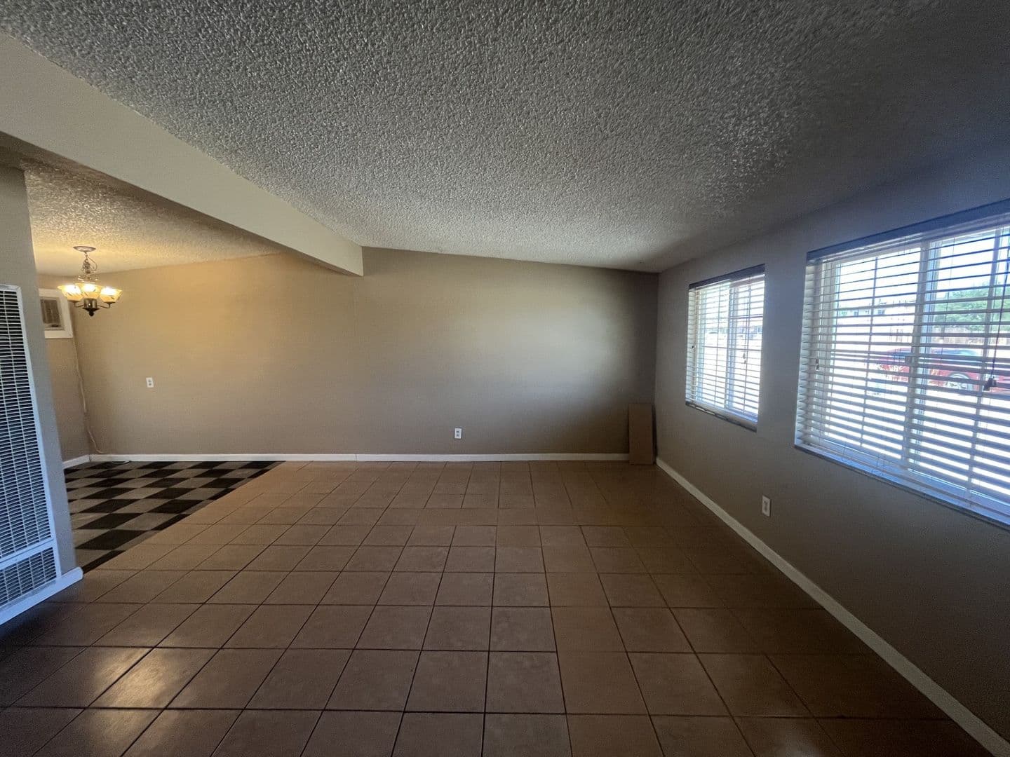California City House: 8736 Aspen Ave