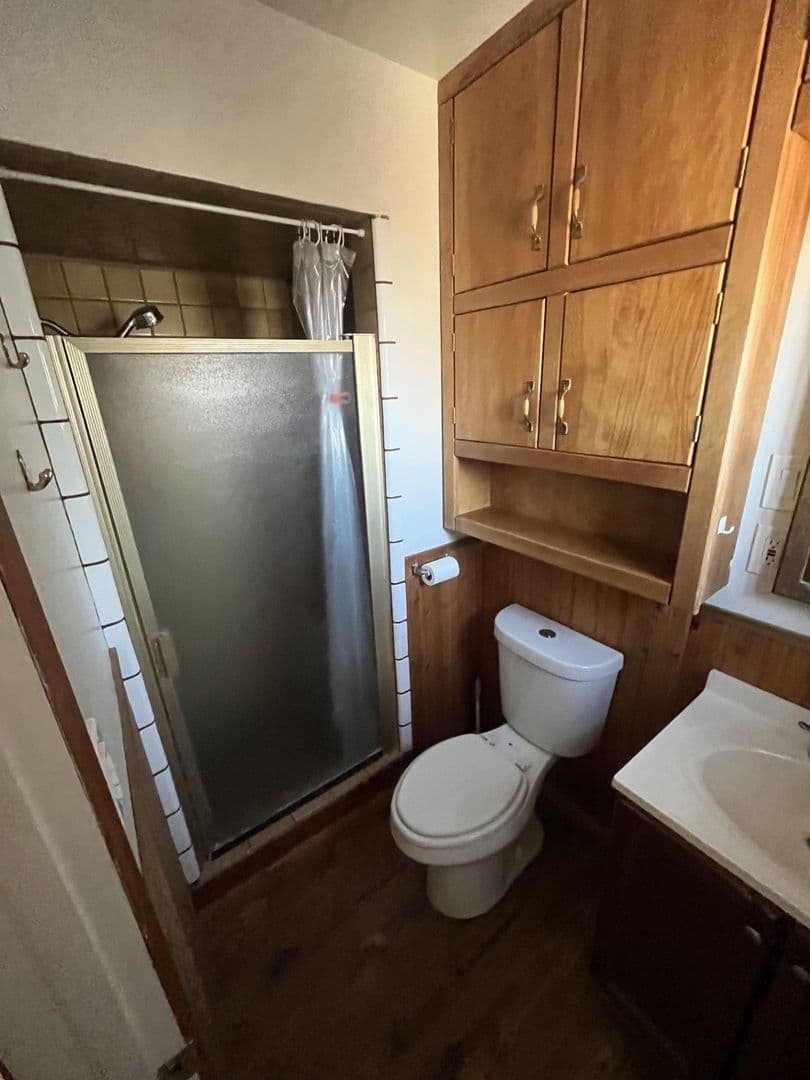 Tehachapi House: 209 Pine Court