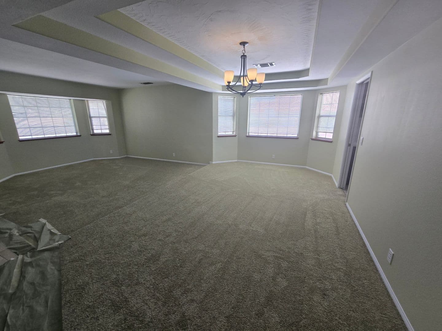 Ridgecrest House: 136 W Cielo Ave