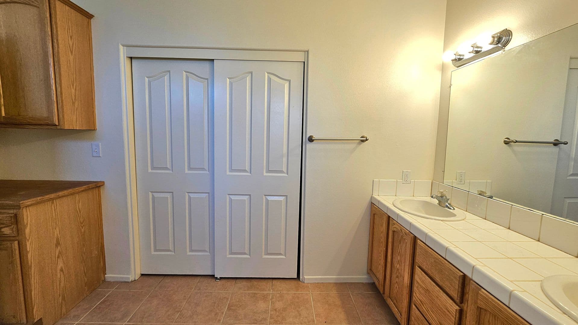 California City House: 21187 Conklin Blvd