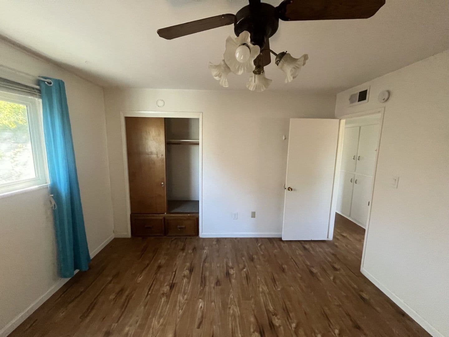 Tehachapi House: 209 Pine Court