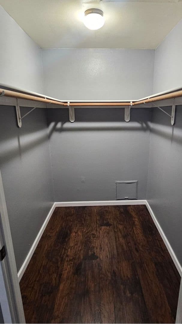 Ridgecrest Apartment: 405 Rick Ct