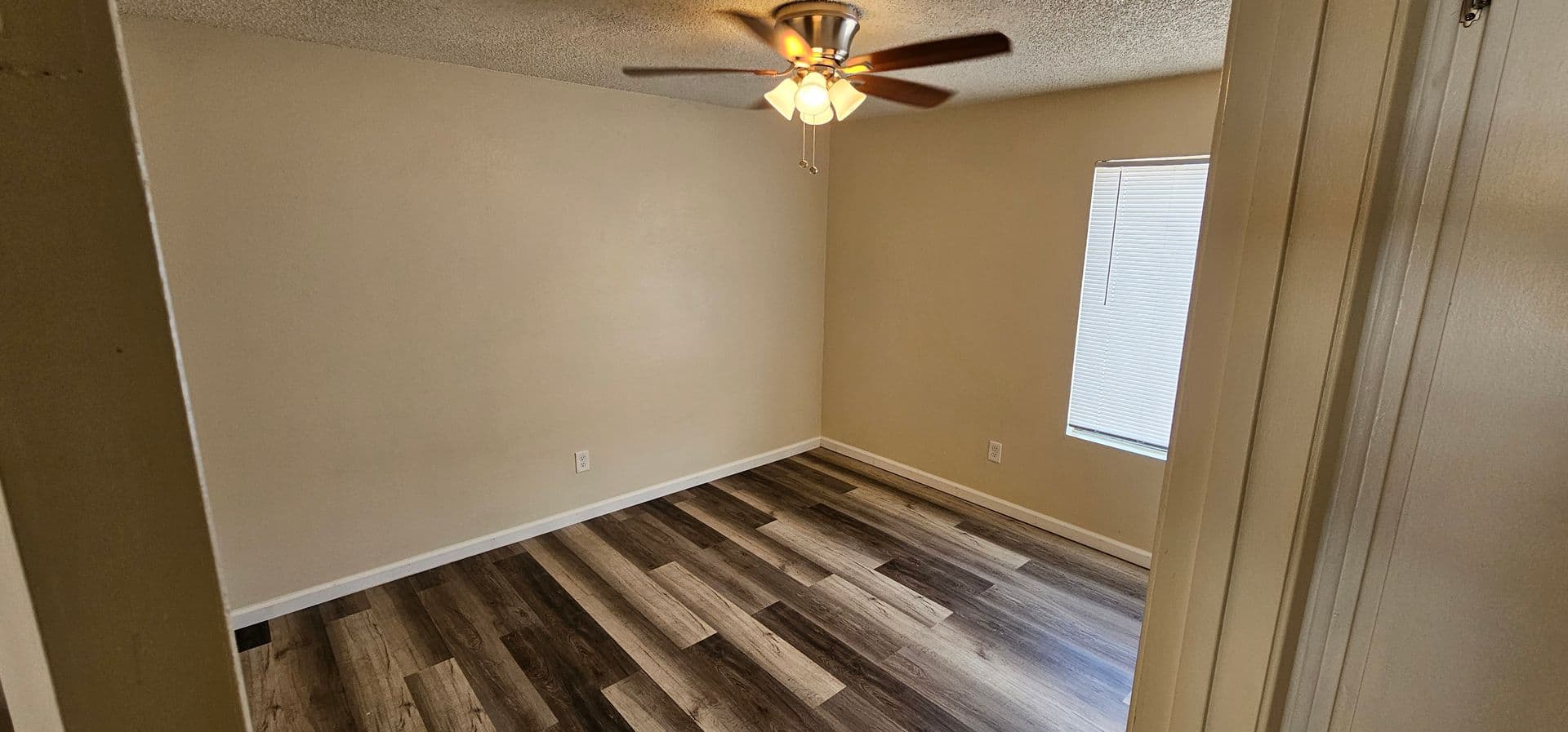 Ridgecrest Apartment: 825 Capehart Ct