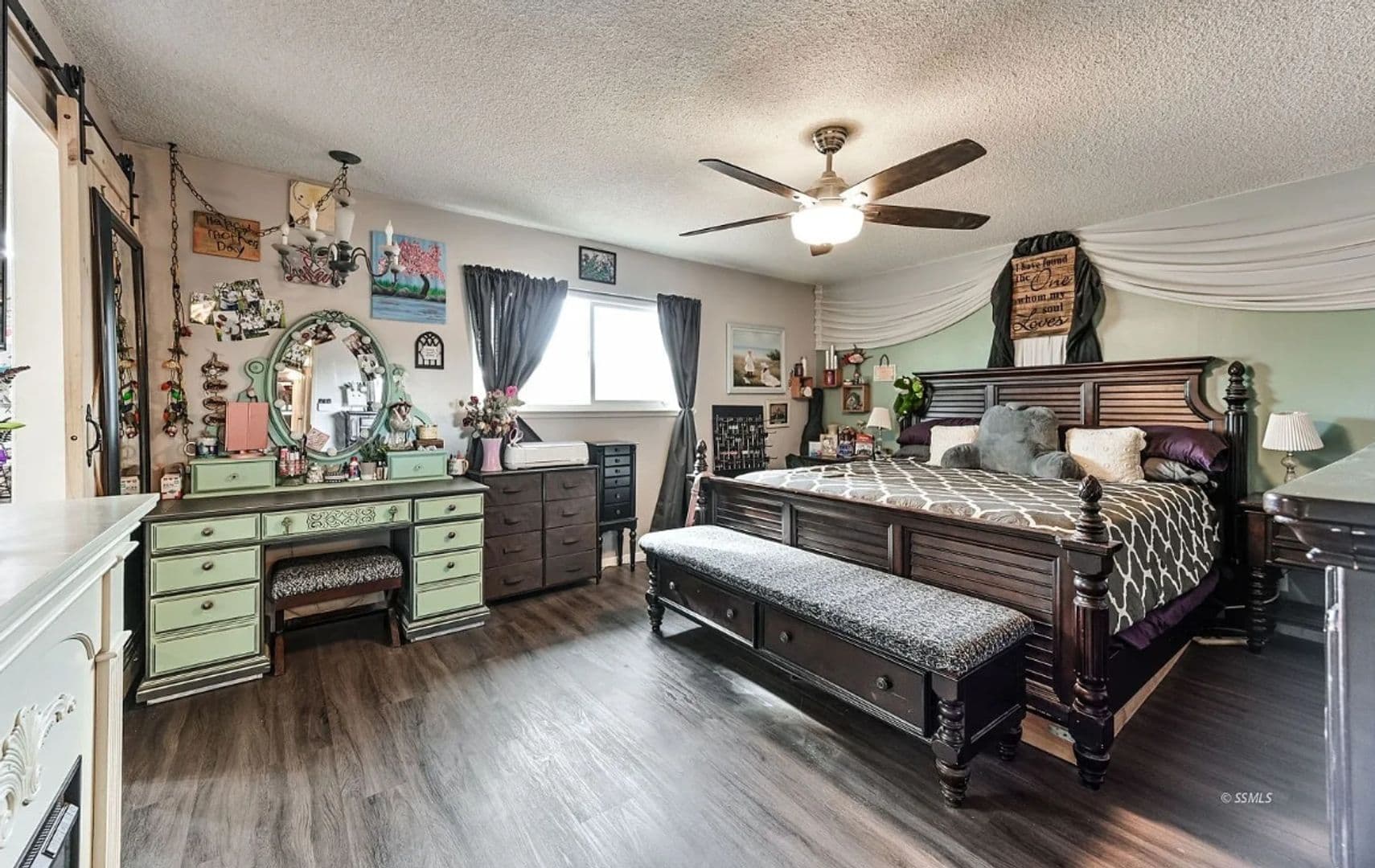 Ridgecrest House: 218 S Primrose Street