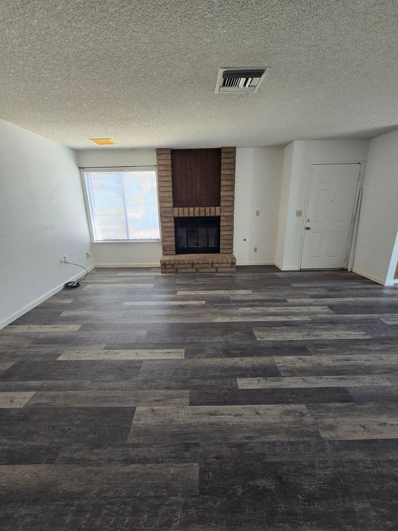 Ridgecrest House: 932 Kinnett Ave