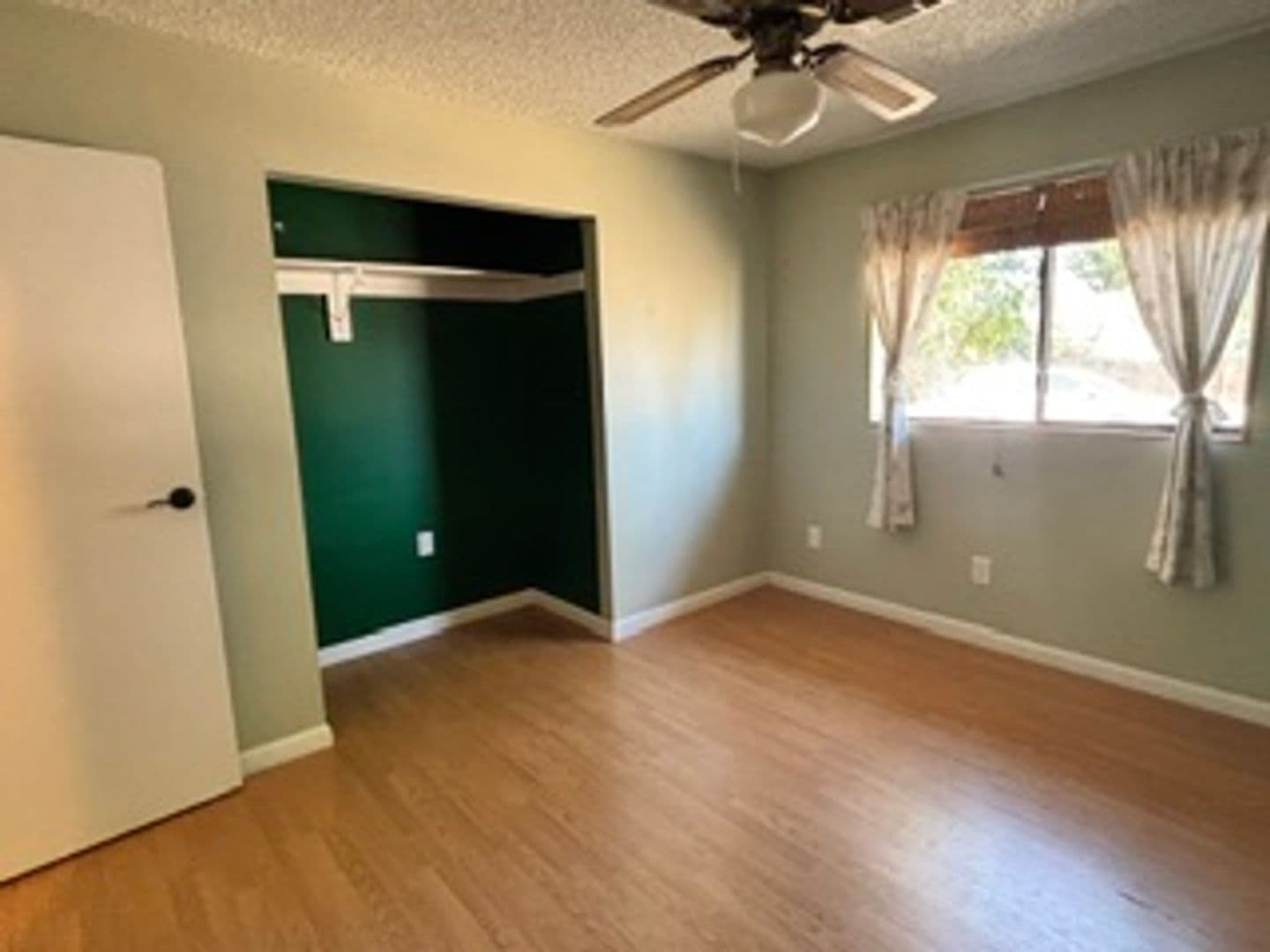 Tehachapi House: 17861 Tanforan Drive