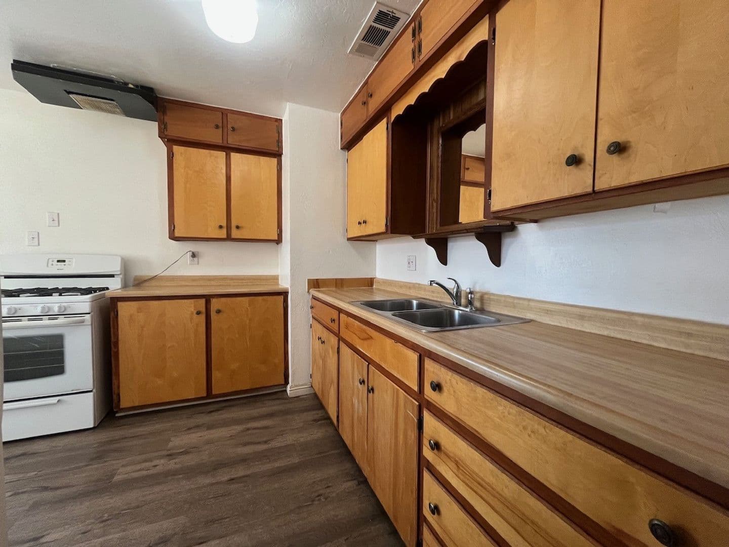 Mojave House: 15633 O Street