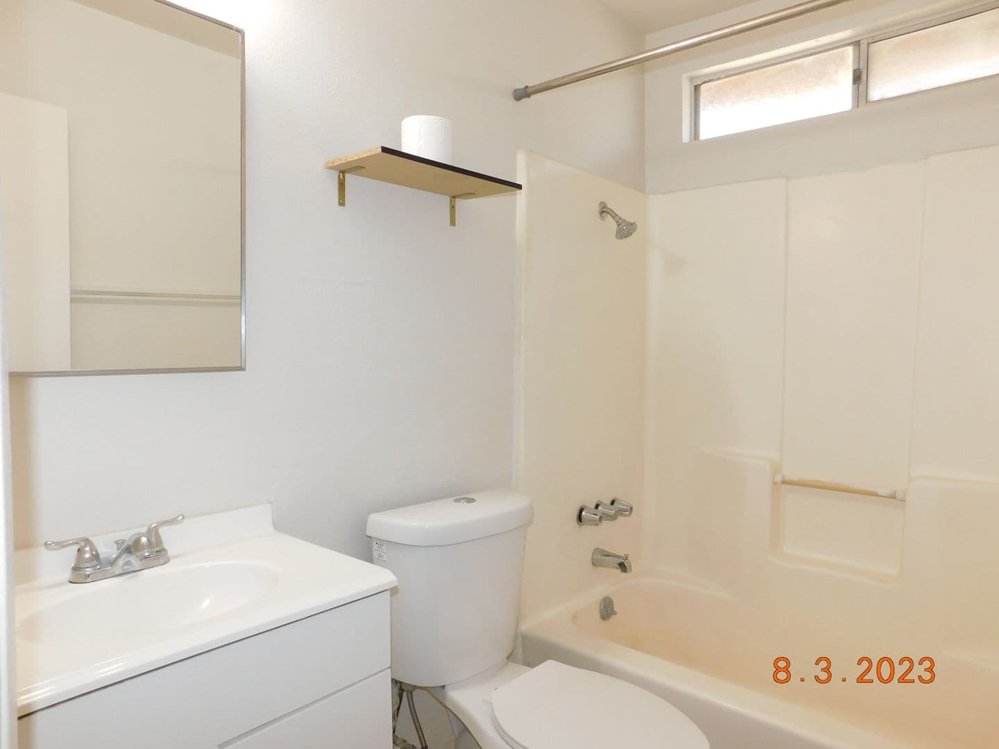 Ridgecrest Apartment: 135 S Norma St