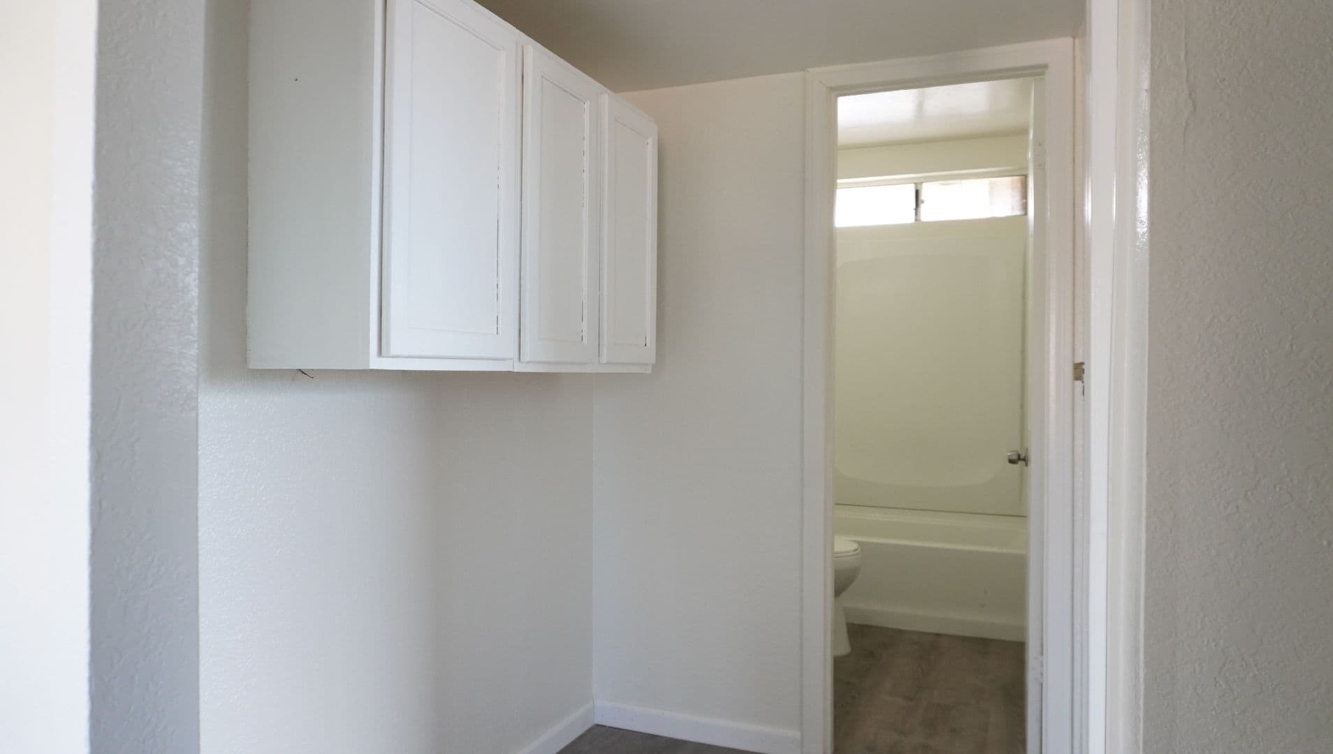 Ridgecrest Apartment: 139 S Norma