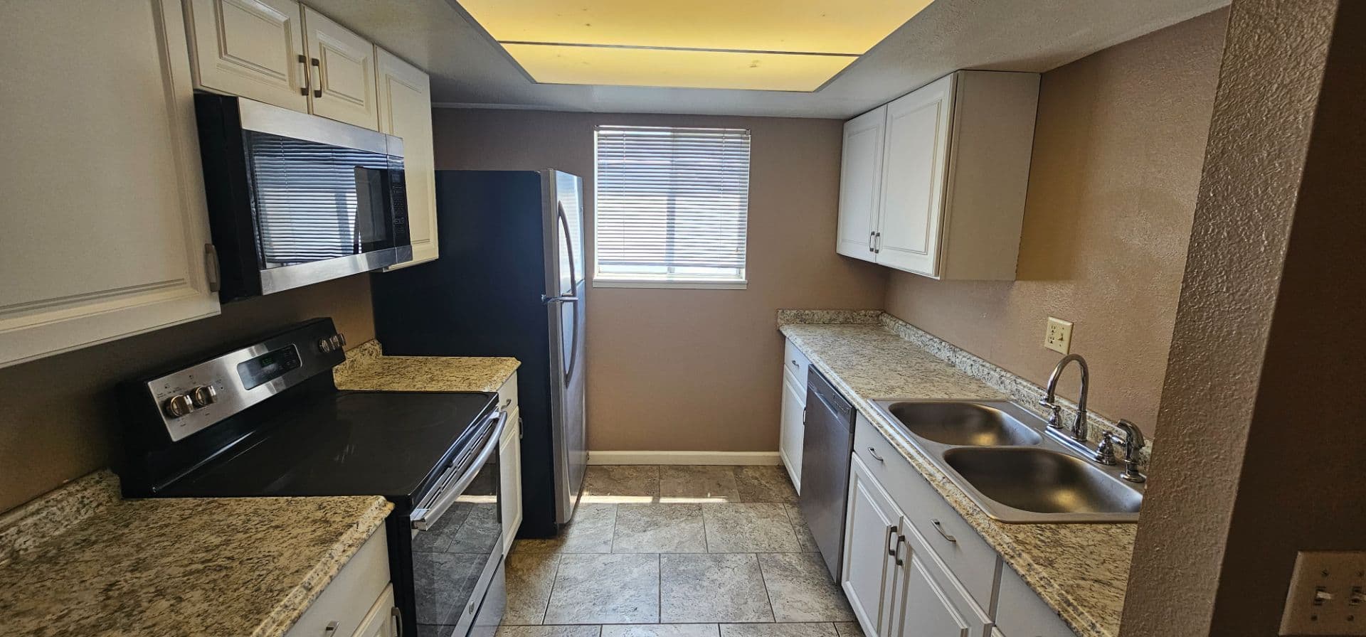 Ridgecrest Apartment: 726 N Sanders St