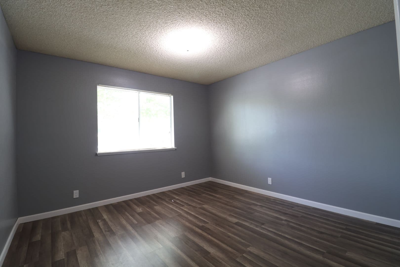 Ridgecrest Apartment: 405 Rick Ct