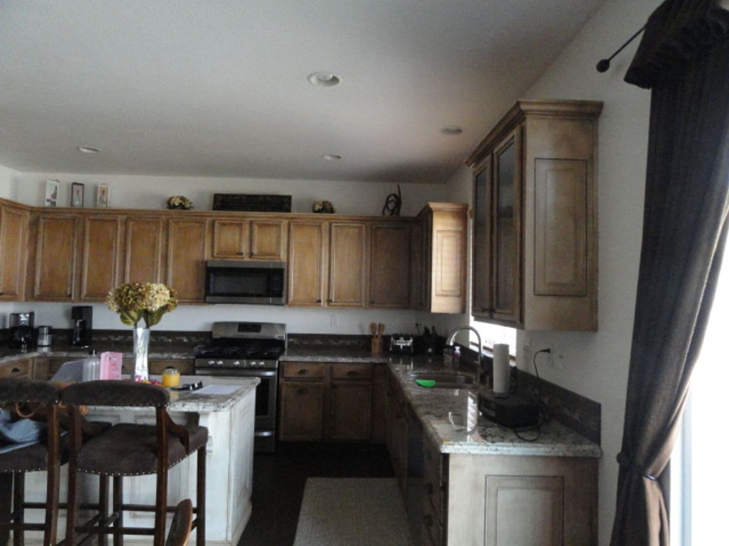 Tehachapi House: 1433 Wild Olive Road