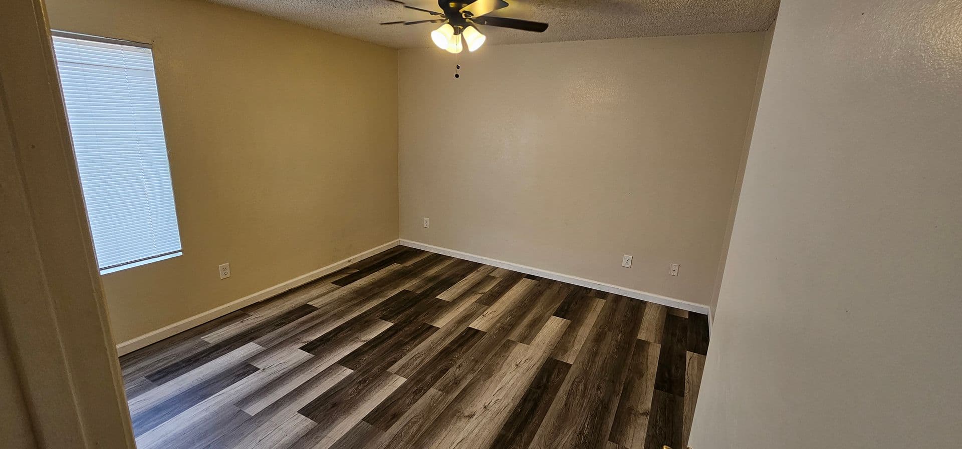 Ridgecrest Apartment: 825 Capehart Ct