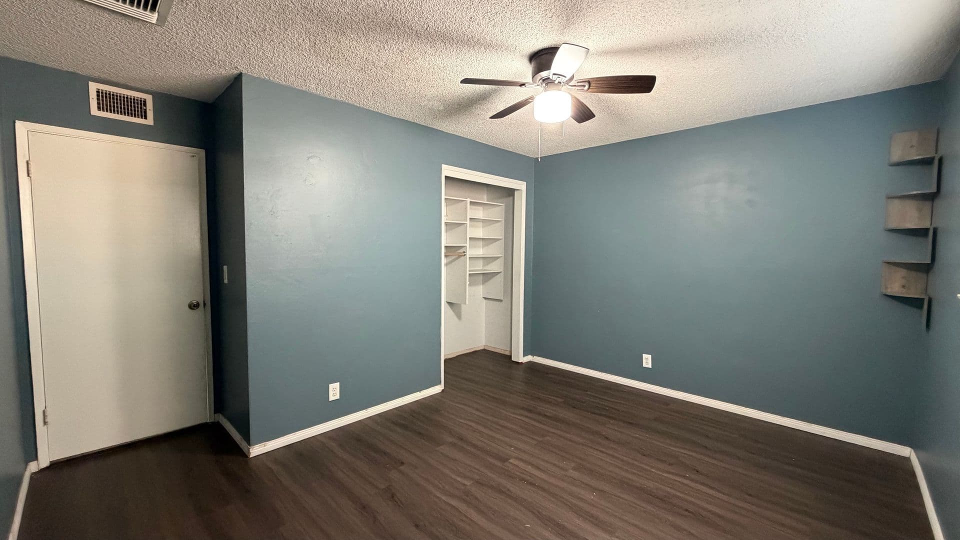 Ridgecrest House: 218 S Primrose Street