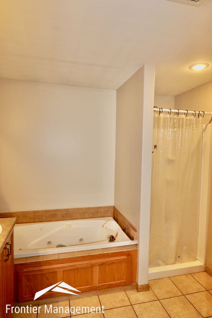 Manhattan Apartment: 605/607 Walters