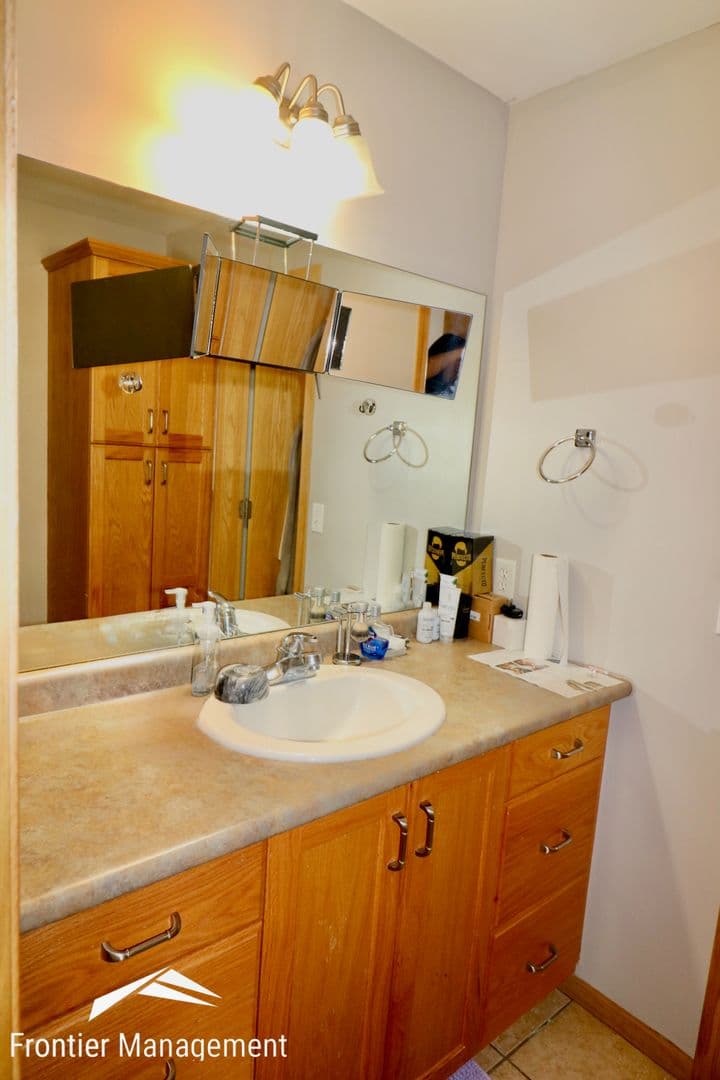 Manhattan Apartment: 605/607 Walters