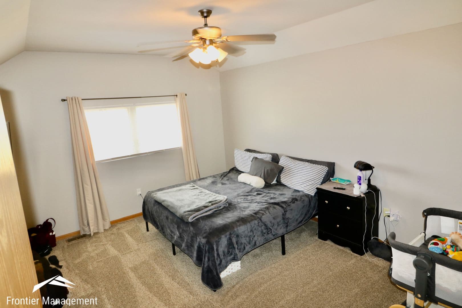Manhattan Apartment: 605/607 Walters