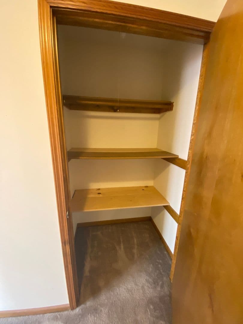 Warrensburg Apartment: 313 E. North St