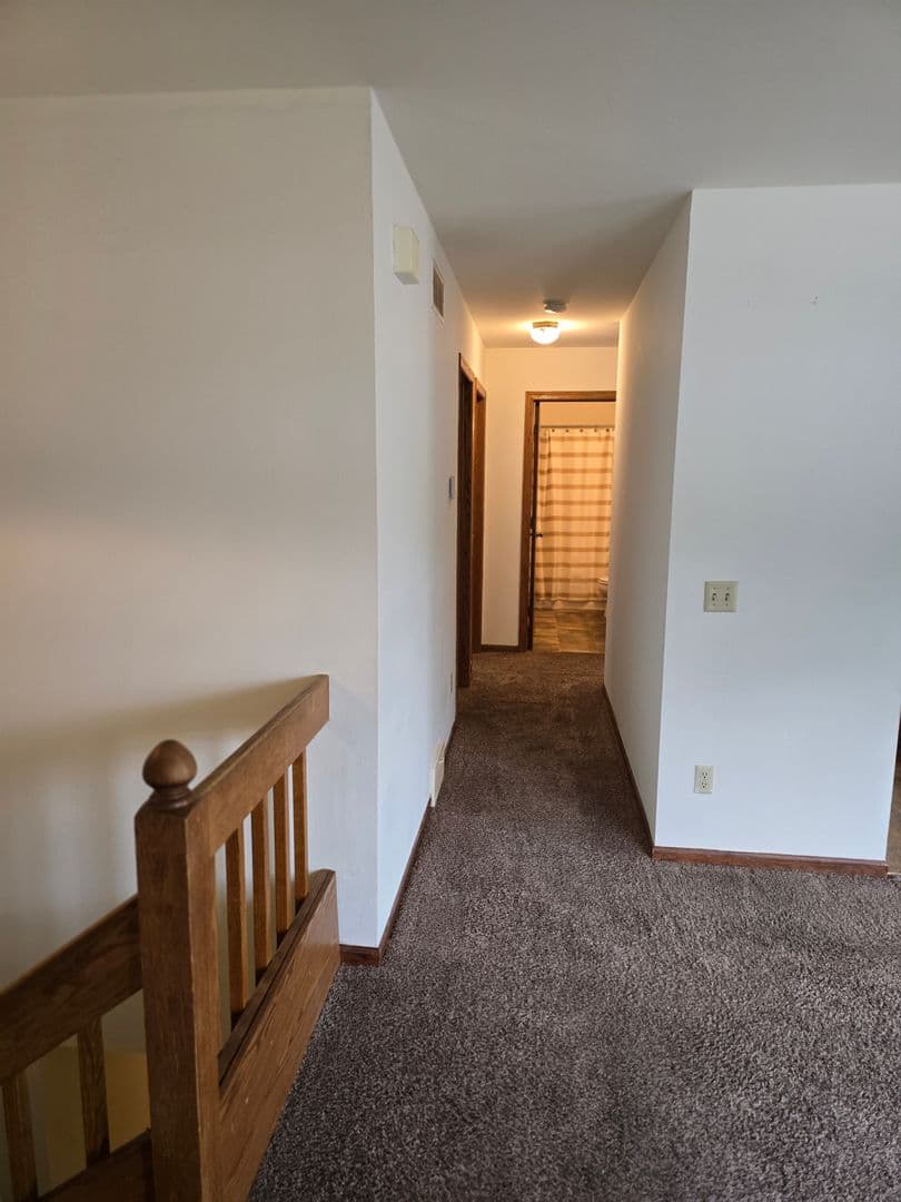 Sun Prairie Apartment: 1627-1629 Rustic Drive