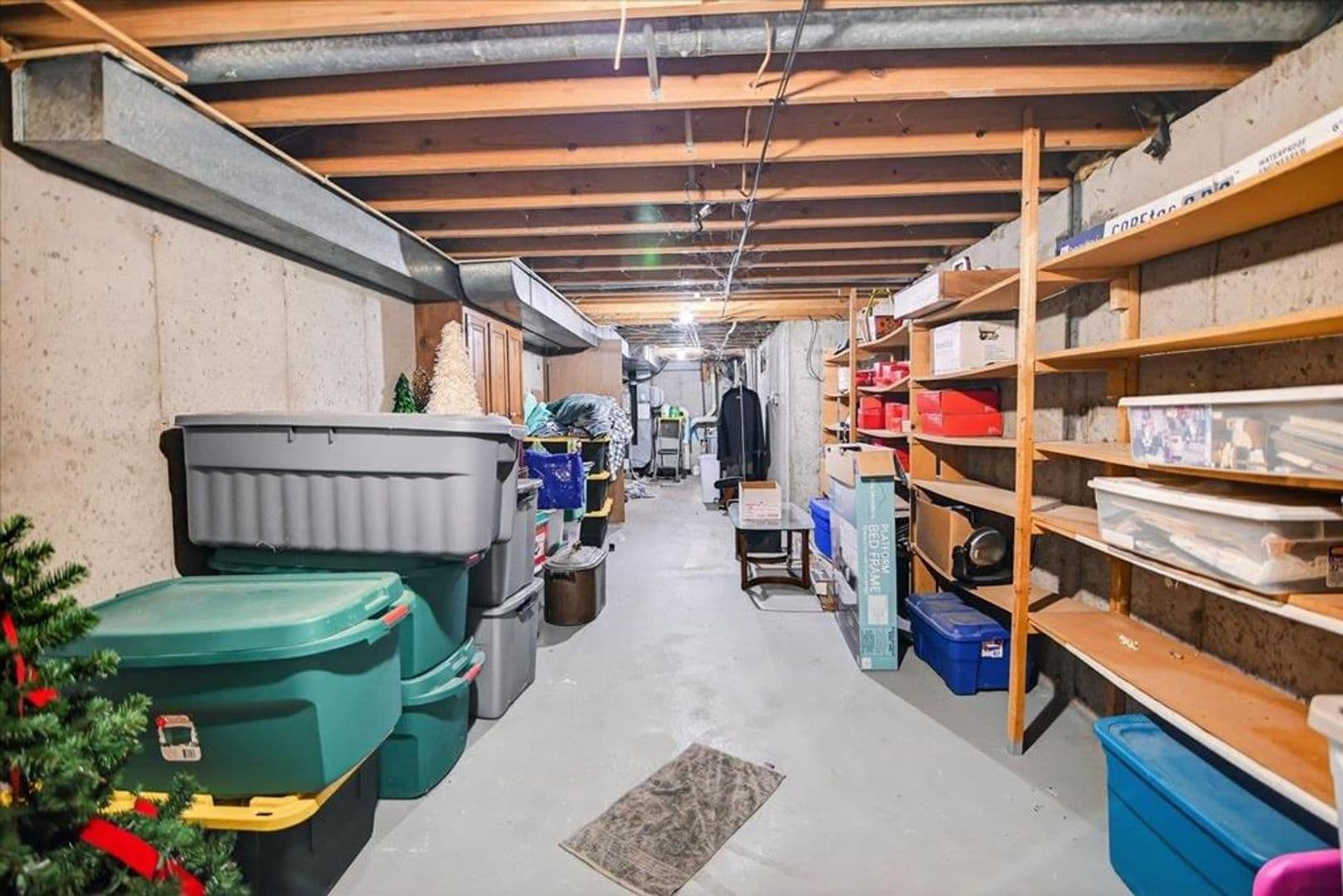 Middleton Apartment: 5216-5218 Shorecrest Dr