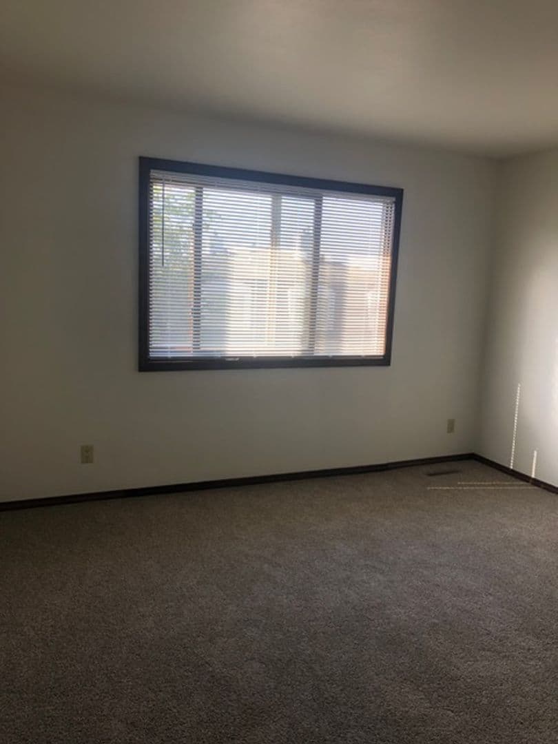 Madison Apartment: Coronado Ct