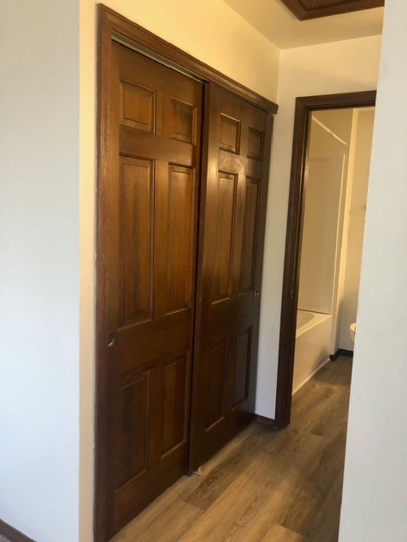 Madison Apartment: Coronado Ct
