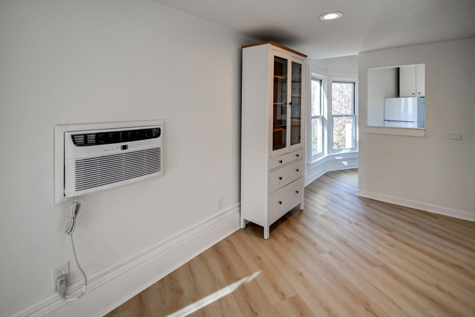 Madison Apartment: 731-733 Jenifer Street