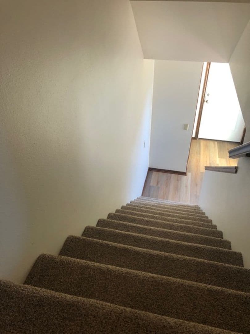 Madison Apartment: Coronado Ct