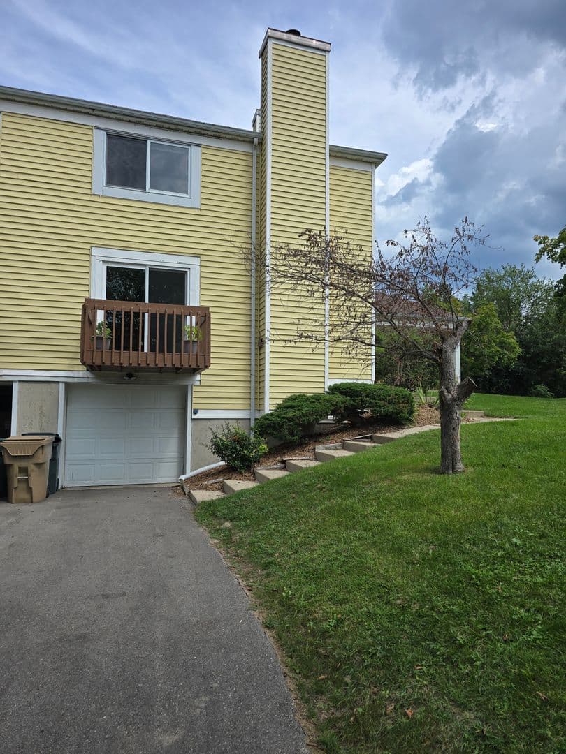 Madison Apartment: Coronado Ct