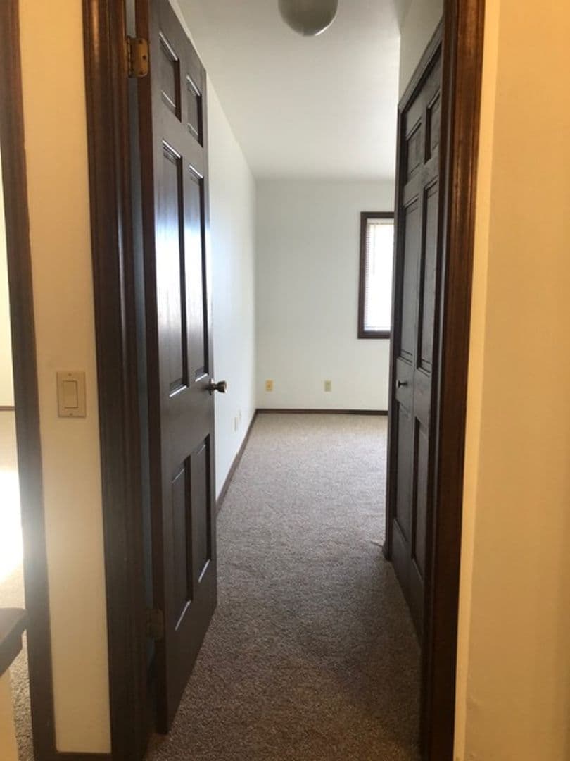Madison Apartment: Coronado Ct