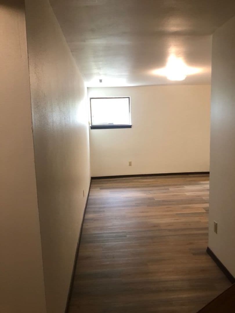 Madison Apartment: Coronado Ct