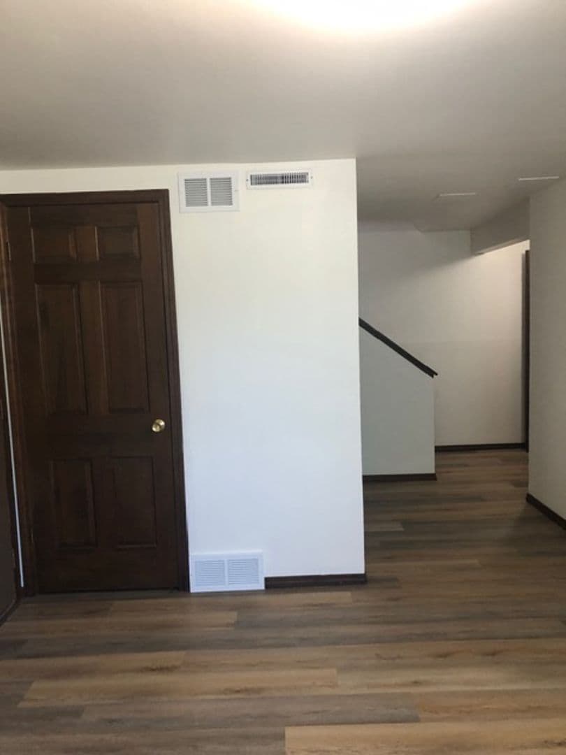 Madison Apartment: Coronado Ct