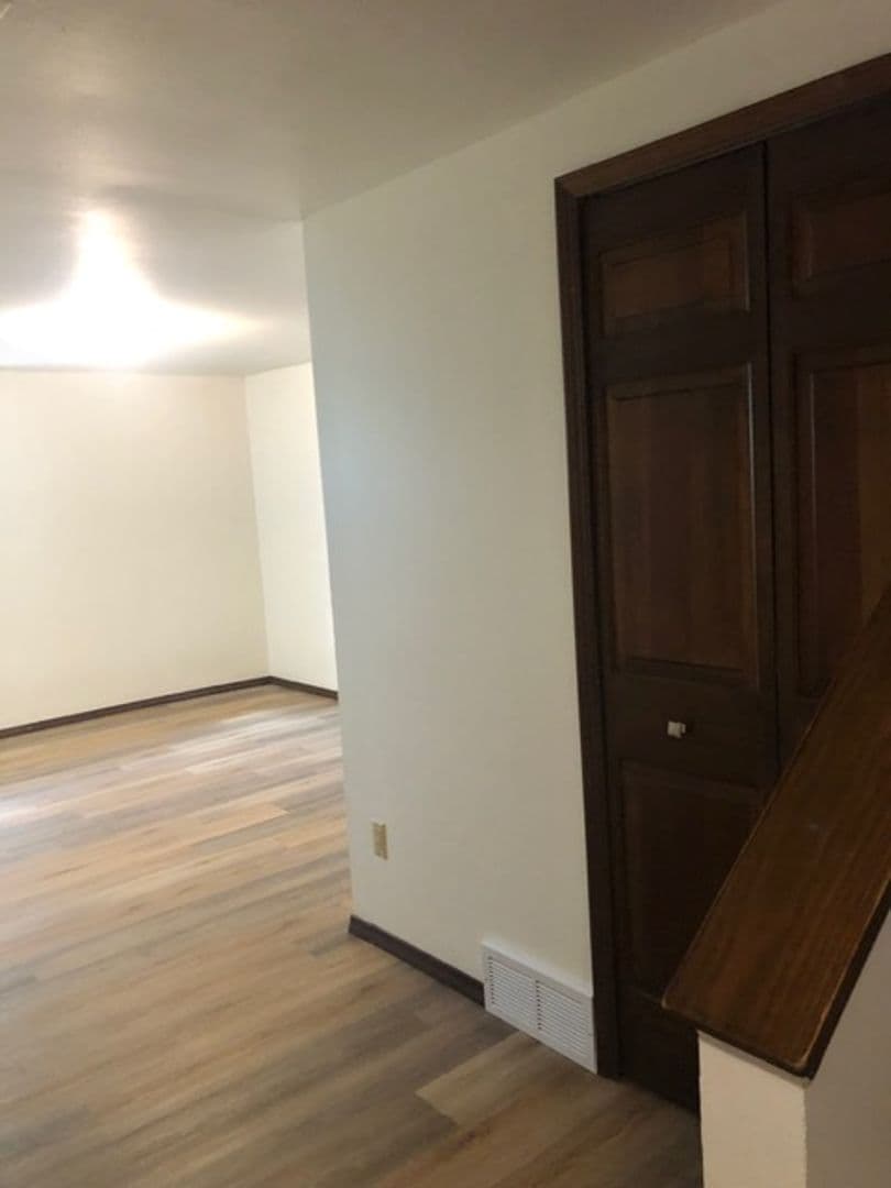 Madison Apartment: Coronado Ct