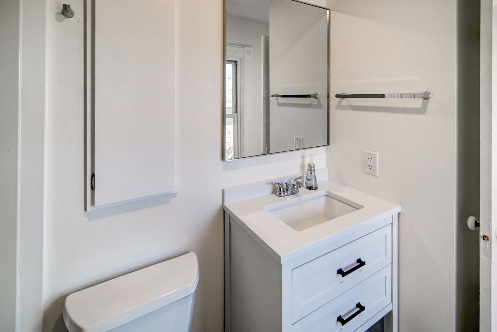 Madison Apartment: 731-733 Jenifer Street