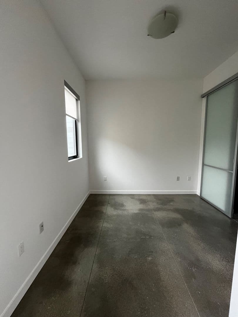 Los Angeles Apartment: 3425 Motor Ave.