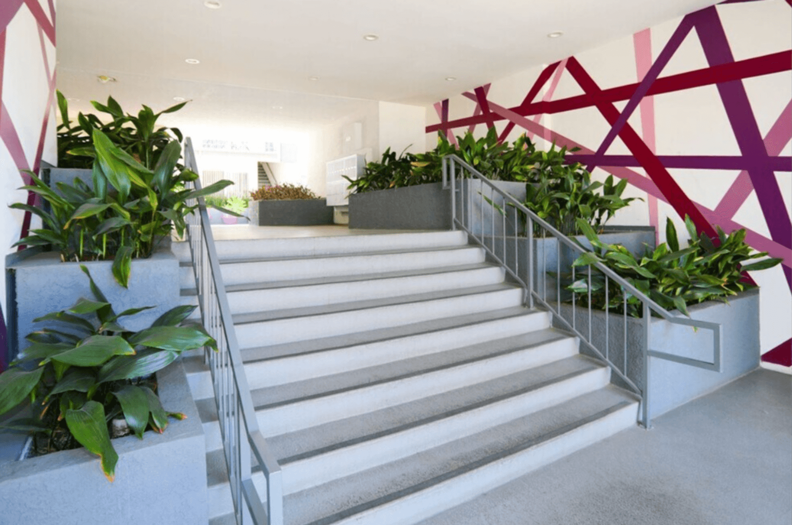 North Hollywood Apartment: 10930 Otsego St.