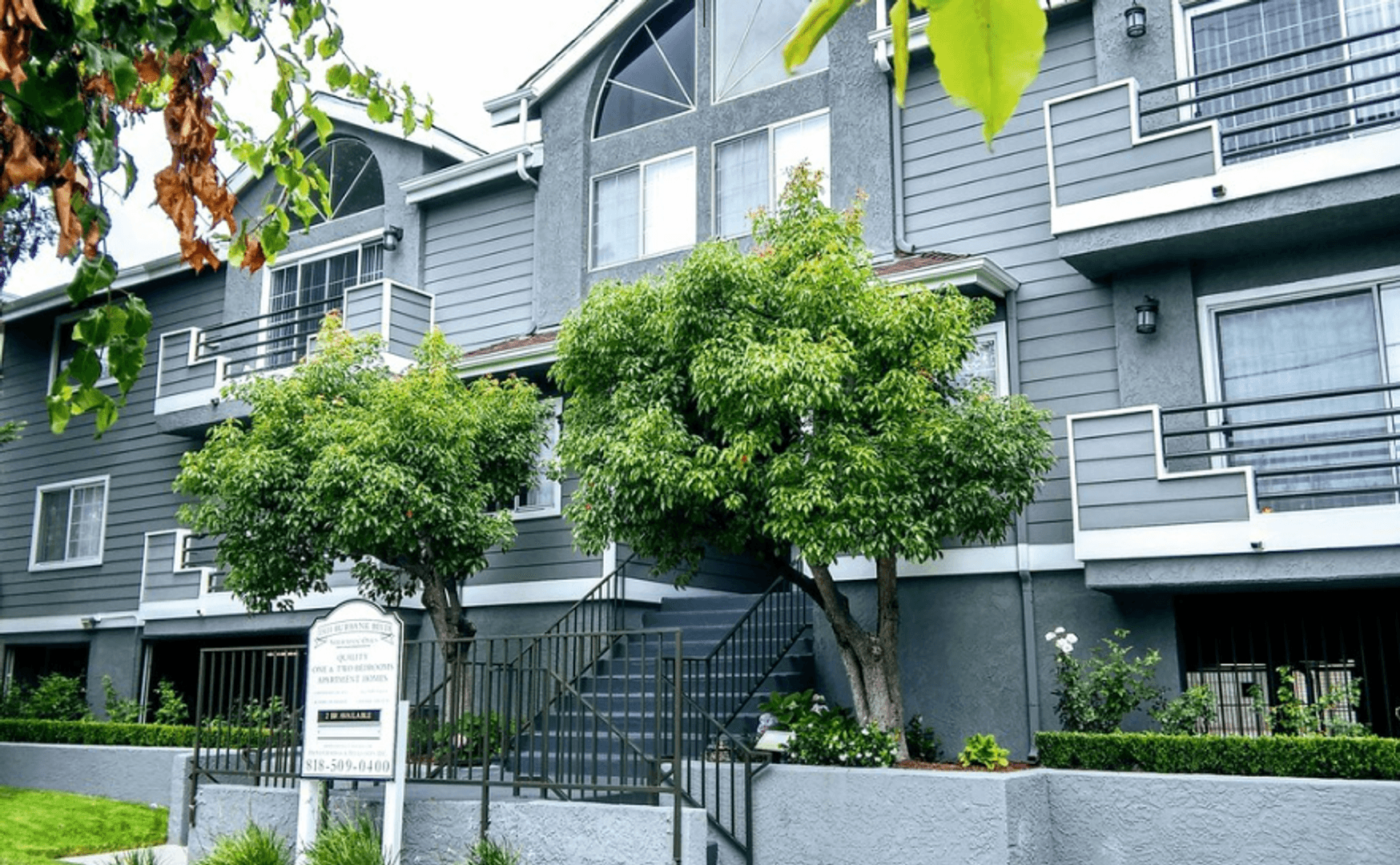 Sherman Oaks Apartment: 15111 Burbank Blvd.