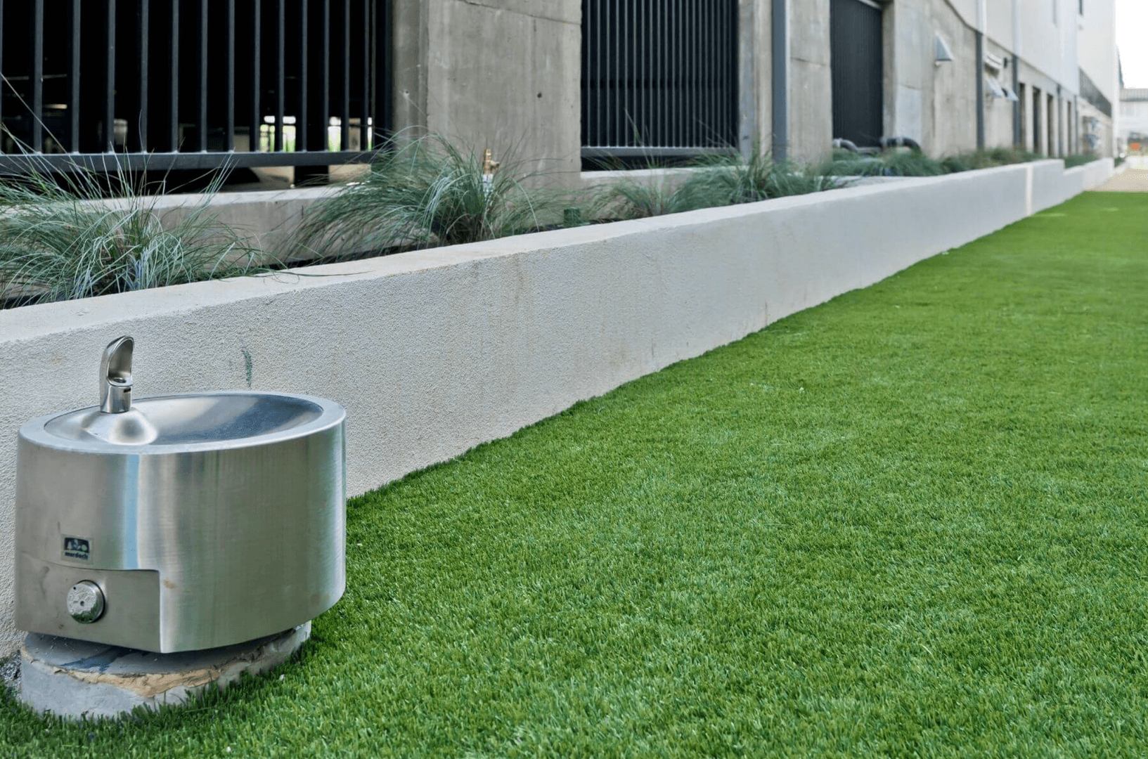 Los Angeles Apartment: 525 N. Wilton Pl