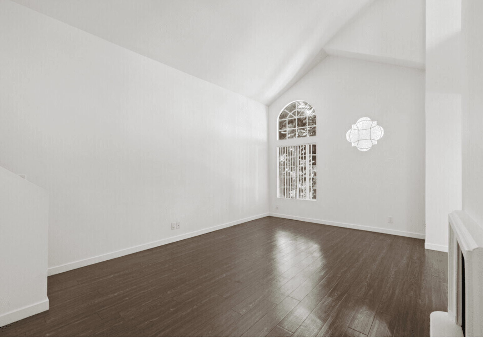 North Hollywood Apartment: 4824 Craner Ave