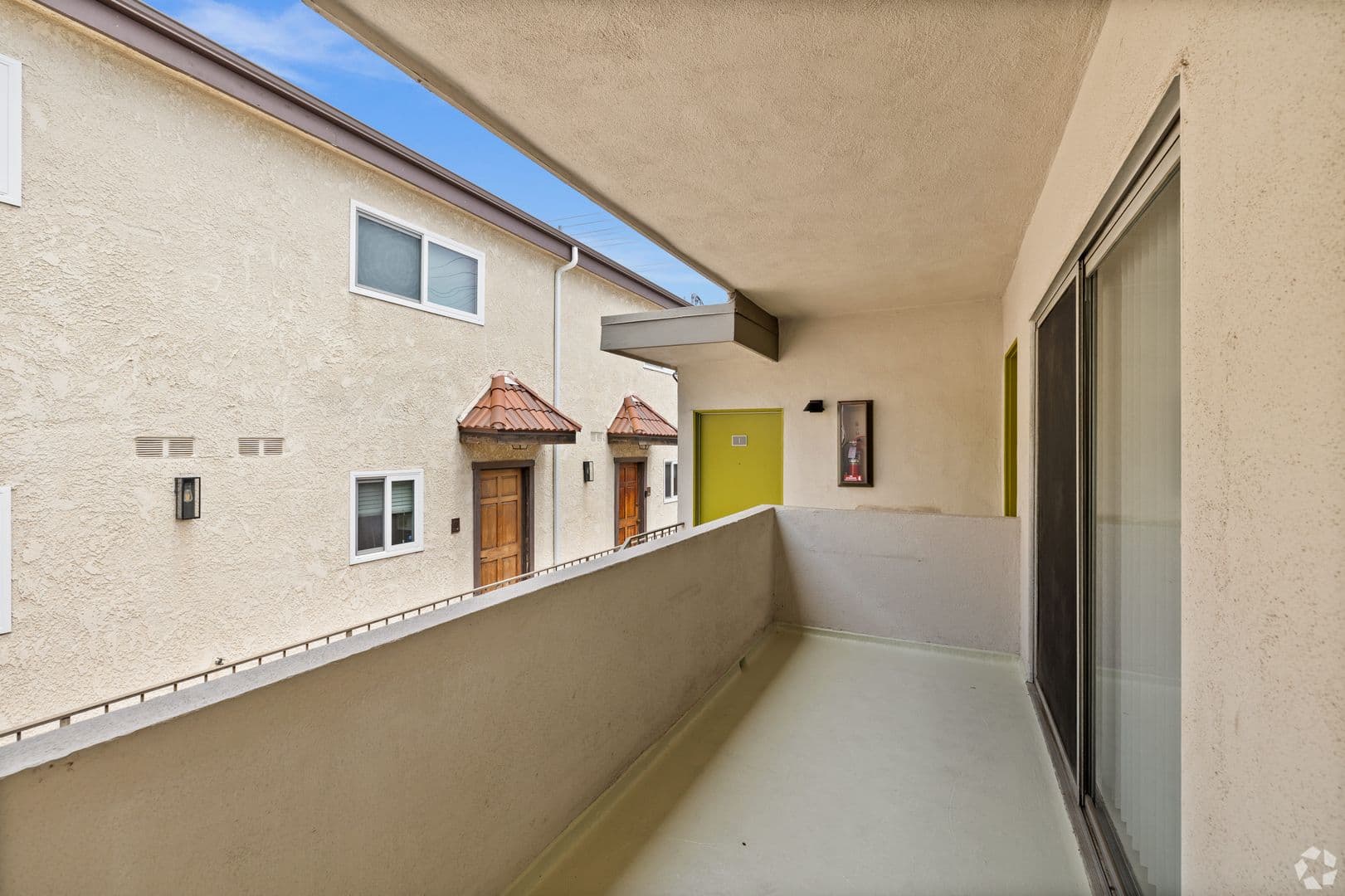 Burbank Apartment: 634 E. Harvard Rd