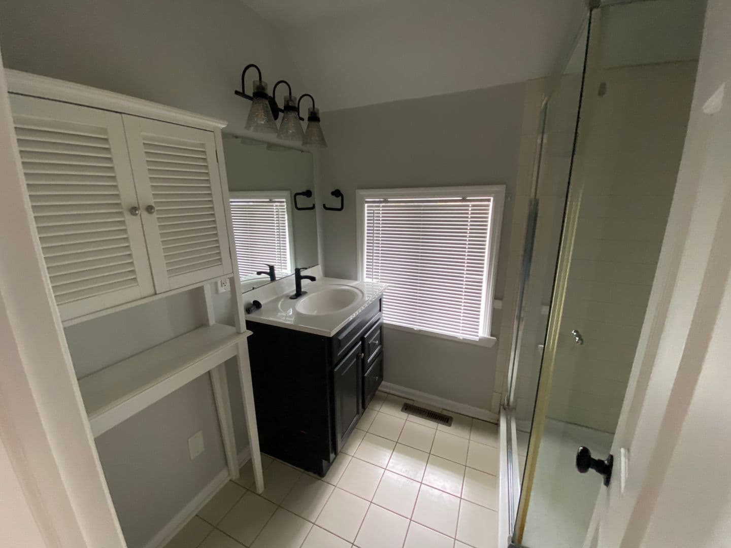 Burlington Apartment: 201 S. Pine St.