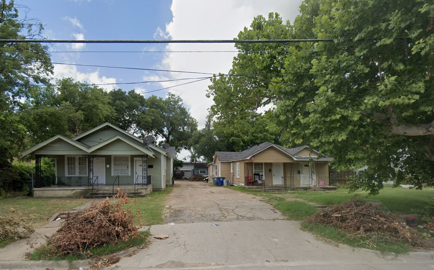 Dallas Multiplex: 915/917 N. Fitzhugh Ave